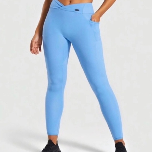 Gymshark Women’s Blue Crossover POISE Leggings, size XS - Picture 2 of 10